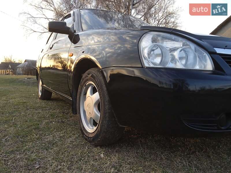 Седан ВАЗ / Lada 2170 Priora 2007 в Белогорье
