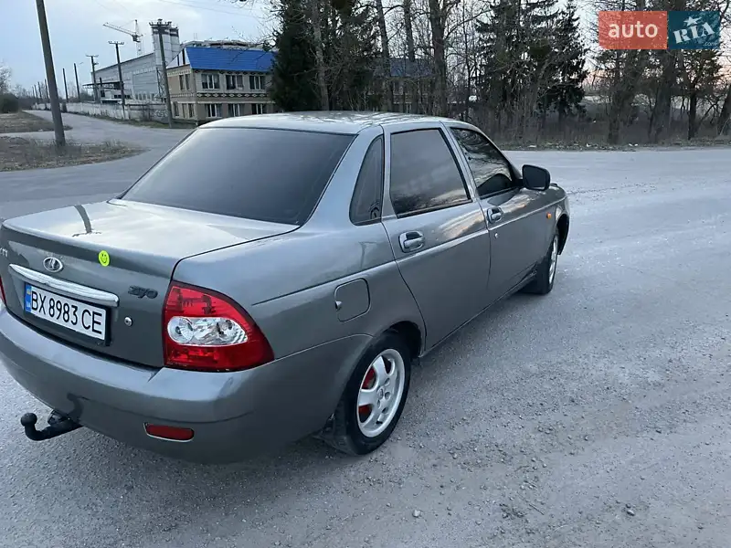 Седан ВАЗ 2170 Priora 2011 в 