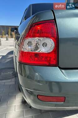 Седан ВАЗ 2170 Priora 2011 в 