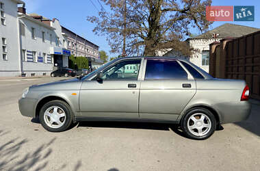 Седан ВАЗ 2170 Priora 2008 в Ромнах