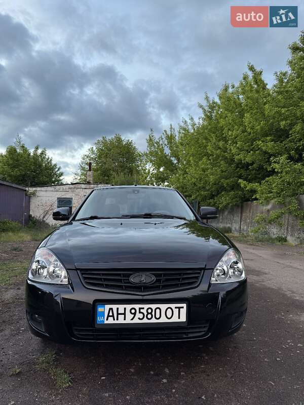 Седан ВАЗ / Lada 2170 Priora 2012 в Александрие