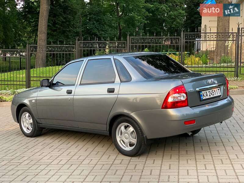 Седан ВАЗ / Lada 2170 Priora 2008 в Прилуках