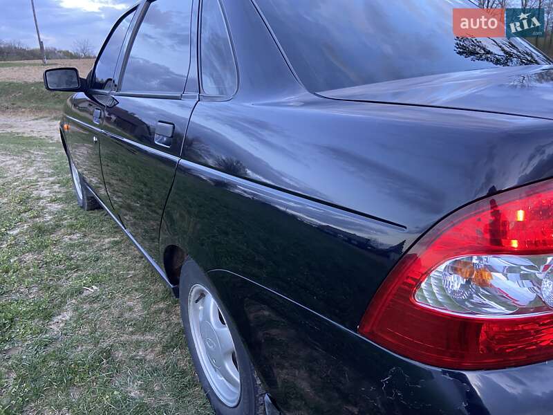 Седан ВАЗ / Lada 2170 Priora 2007 в Черновцах