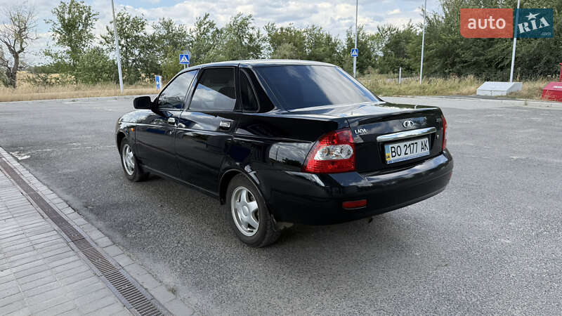 Седан ВАЗ / Lada 2170 Priora 2008 в Новом Буге