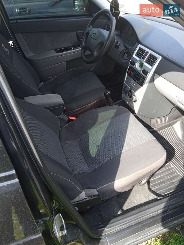 Седан ВАЗ / Lada 2170 Priora 2007 в Белогорье