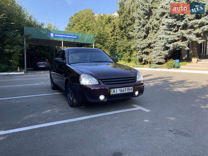 Седан ВАЗ / Lada 2170 Priora 2008 в Вышгороде