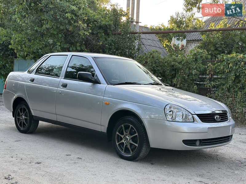 Седан ВАЗ / Lada 2170 Priora 2008 в Запорожье