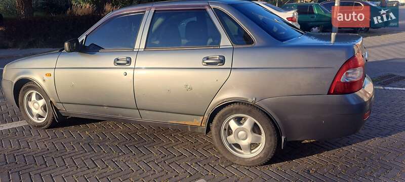 Седан ВАЗ / Lada 2170 Priora 2008 в Киеве фото 13 Седан ВАЗ / Lada 2170 Priora 2008 в Киеве