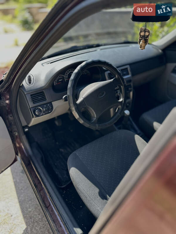 Седан ВАЗ / Lada 2170 Priora 2011 в Слов'янську