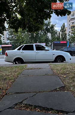 Седан ВАЗ 2170 Priora 2013 в 