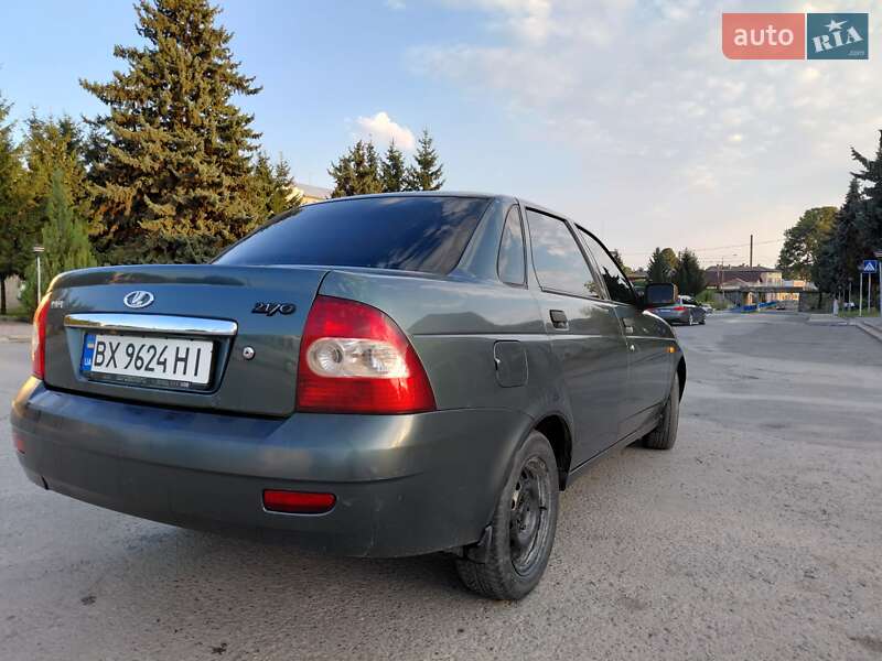 Седан ВАЗ / Lada 2170 Priora 2009 в Волочиске