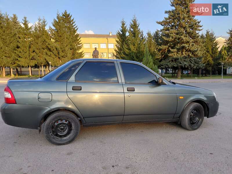 Седан ВАЗ / Lada 2170 Priora 2009 в Волочиске
