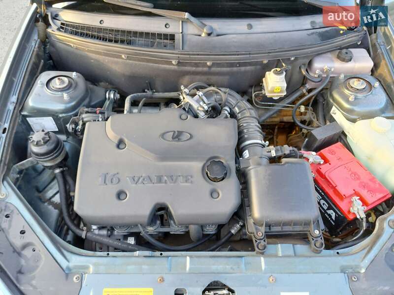 Седан ВАЗ / Lada 2170 Priora 2009 в Волочиске