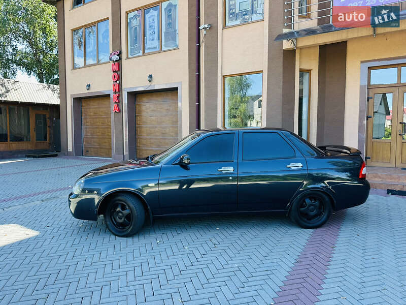 Седан ВАЗ / Lada 2170 Priora 2008 в Тячеве