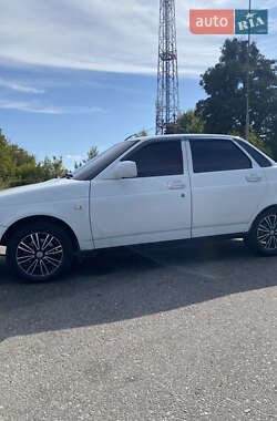 Седан ВАЗ 2170 Priora 2013 в 