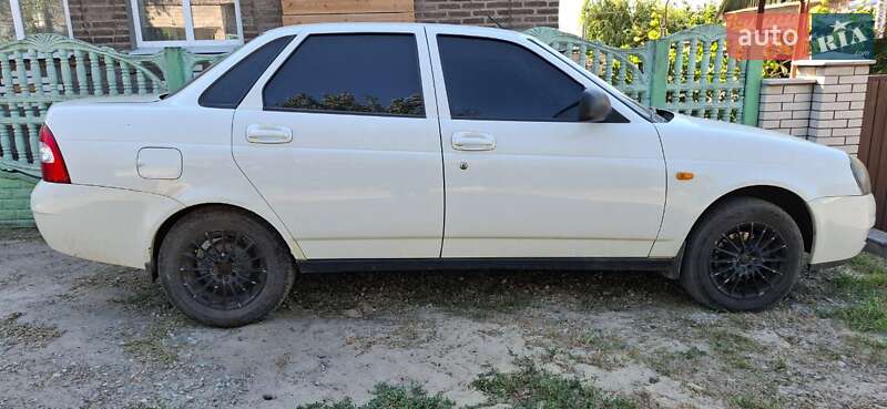 Седан ВАЗ / Lada 2170 Priora 2012 в Краматорске