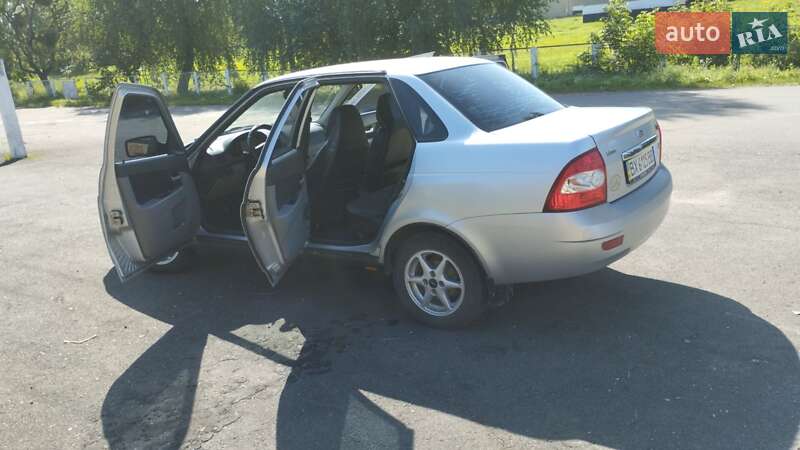 Седан ВАЗ / Lada 2170 Priora 2010 в Красилові фото 8 Седан ВАЗ / Lada 2170 Priora 2010 в Красилові