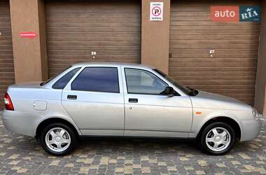 Седан ВАЗ 2170 Priora 2008 в 