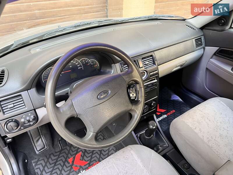 Седан ВАЗ / Lada 2170 Priora 2008 в Виннице