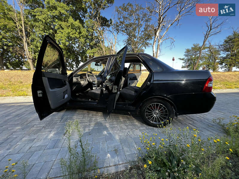 Седан ВАЗ / Lada 2170 Priora 2008 в Одессе фото 7 Седан ВАЗ / Lada 2170 Priora 2008 в Одессе