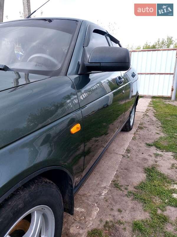 Седан ВАЗ / Lada 2170 Priora 2011 в Прилуках