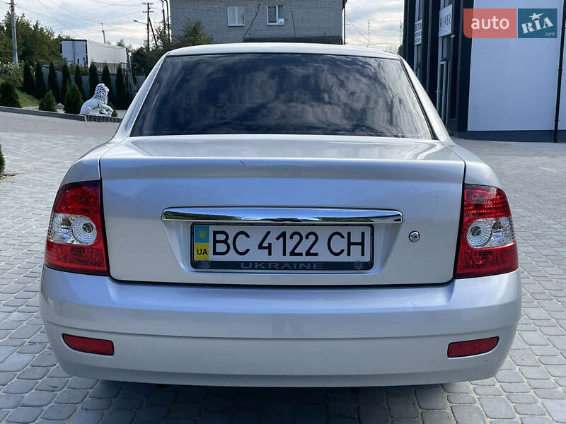 Седан ВАЗ / Lada 2170 Priora 2010 в Львове