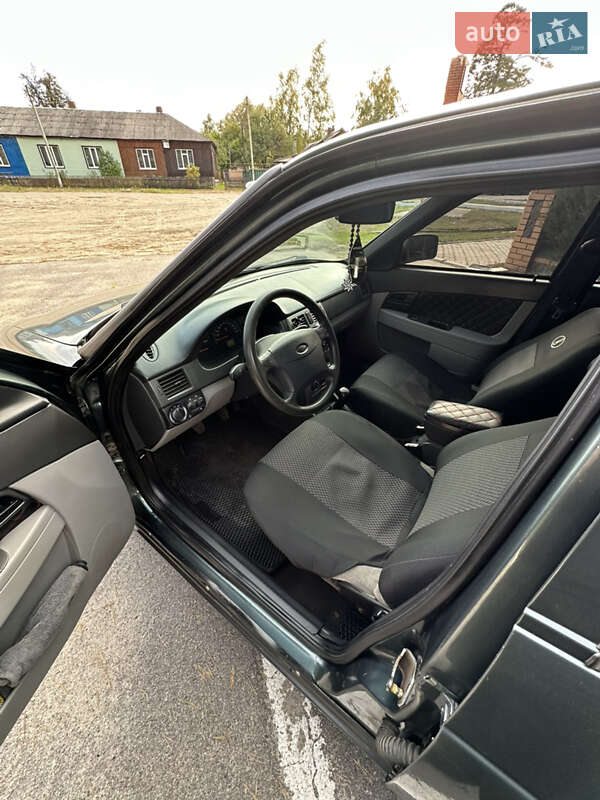 Седан ВАЗ / Lada 2170 Priora 2008 в Лебедине