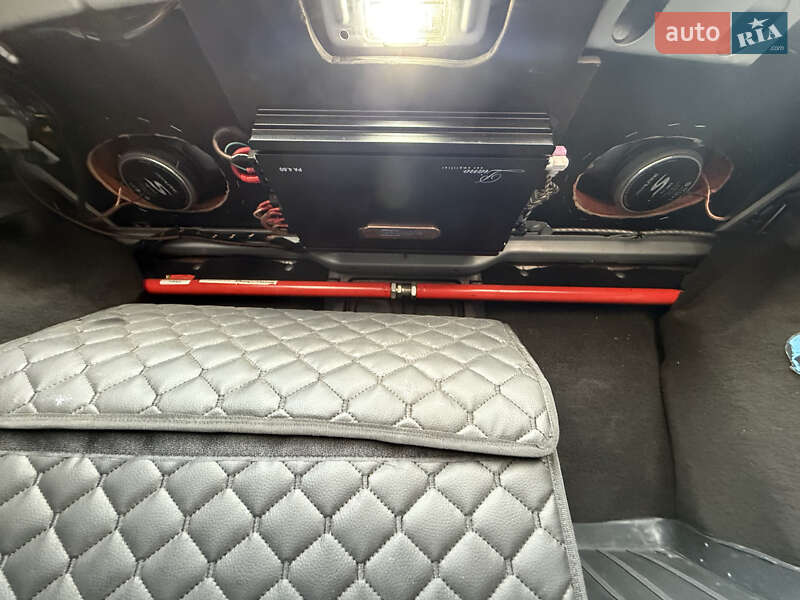 Седан ВАЗ / Lada 2170 Priora 2013 в Харькове