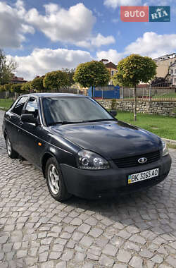 Седан ВАЗ 2170 Priora 2008 в  фото 2 Седан ВАЗ 2170 Priora 2008 в