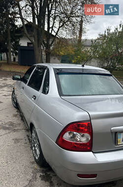 Седан ВАЗ 2170 Priora 2009 в  фото 3 Седан ВАЗ 2170 Priora 2009 в