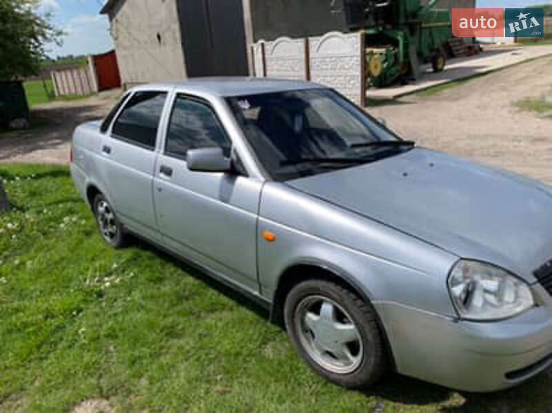 Седан ВАЗ / Lada 2170 Priora 2007 в Полонному