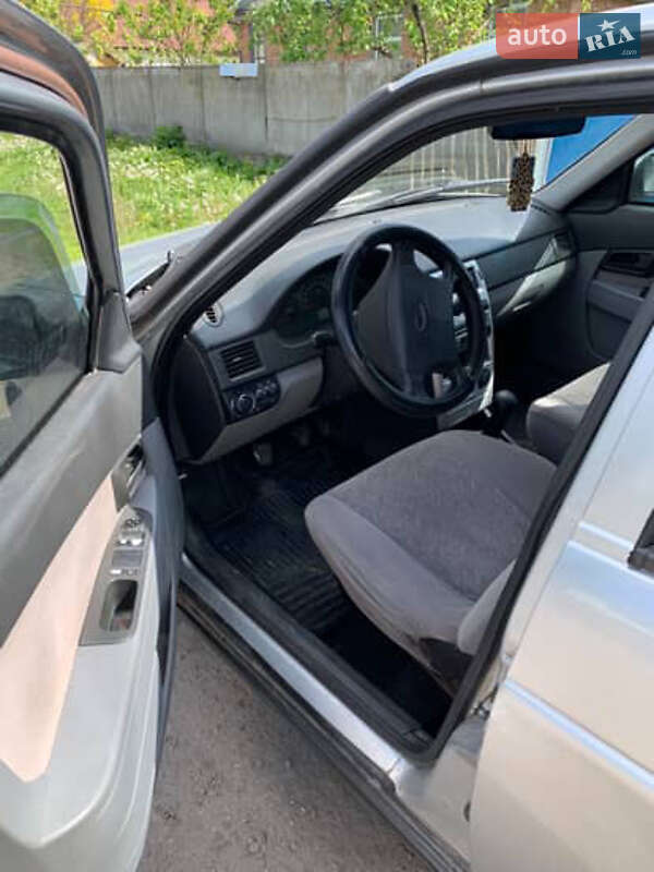 Седан ВАЗ / Lada 2170 Priora 2007 в Полонному