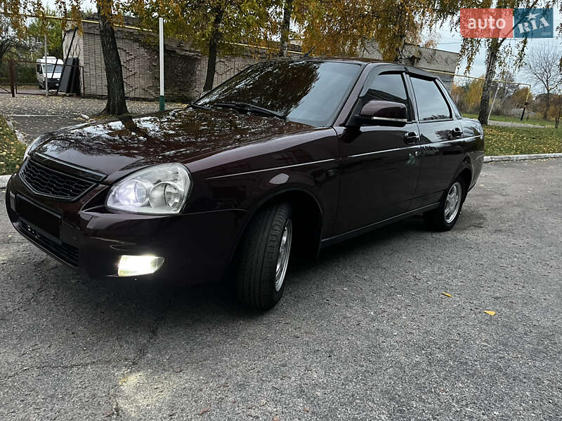 Седан ВАЗ / Lada 2170 Priora 2010 в Конотопі фото 8 Седан ВАЗ / Lada 2170 Priora 2010 в Конотопі