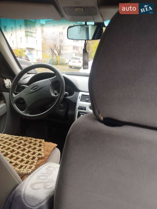 Седан ВАЗ / Lada 2170 Priora 2008 в Шостке фото 8 Седан ВАЗ / Lada 2170 Priora 2008 в Шостке