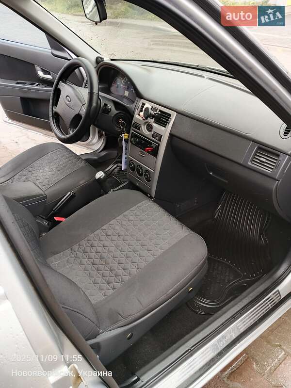 Седан ВАЗ / Lada 2170 Priora 2011 в Львове фото 9 Седан ВАЗ / Lada 2170 Priora 2011 в Львове