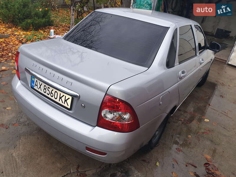 Седан ВАЗ / Lada 2170 Priora 2012 в Долинській