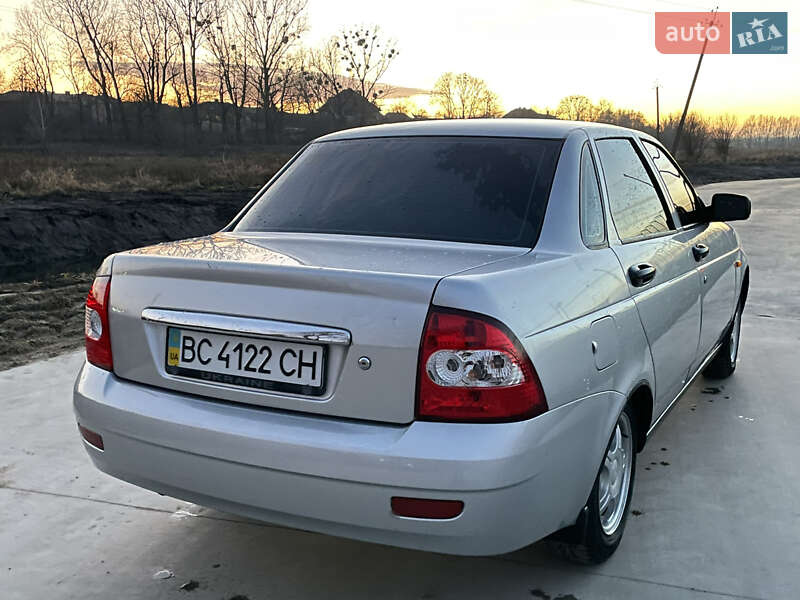 Седан ВАЗ / Lada 2170 Priora 2010 в Львове фото 12 Седан ВАЗ / Lada 2170 Priora 2010 в Львове