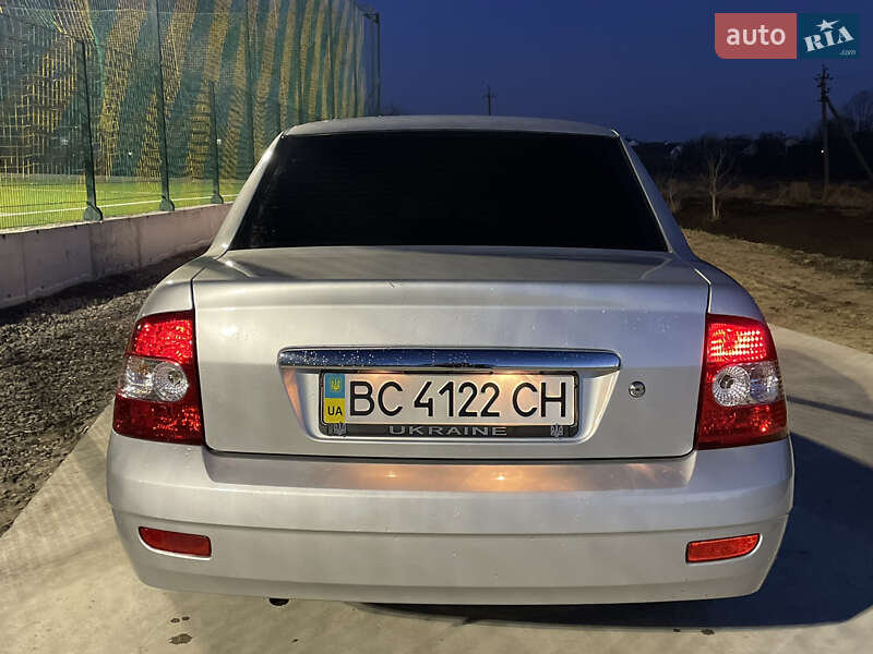 Седан ВАЗ / Lada 2170 Priora 2010 в Львове фото 21 Седан ВАЗ / Lada 2170 Priora 2010 в Львове