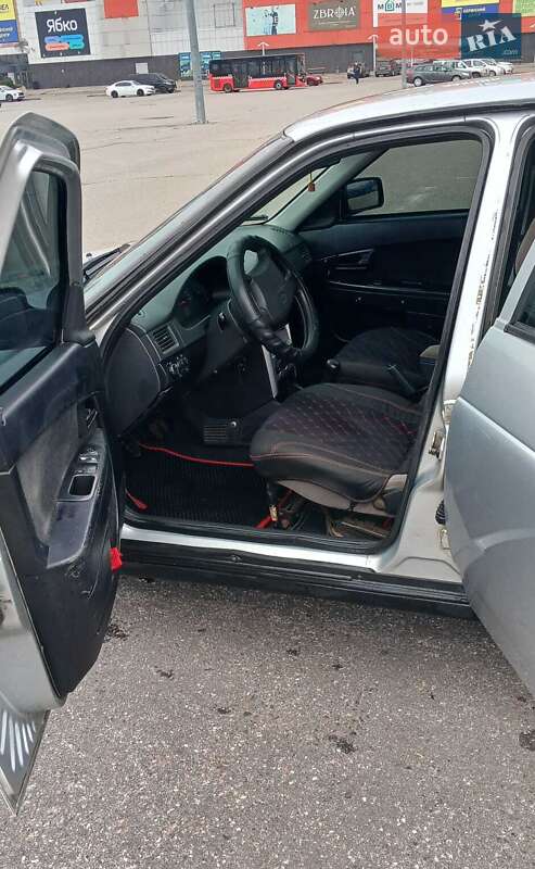Седан ВАЗ / Lada 2170 Priora 2007 в Кривому Розі фото 8 Седан ВАЗ / Lada 2170 Priora 2007 в Кривому Розі
