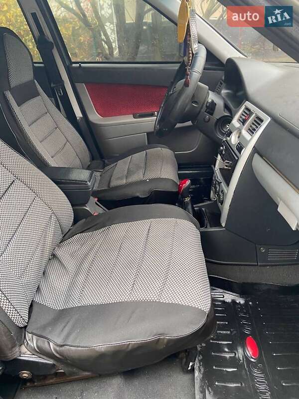 Седан ВАЗ / Lada 2170 Priora 2007 в Теофиполе фото 3 Седан ВАЗ / Lada 2170 Priora 2007 в Теофиполе