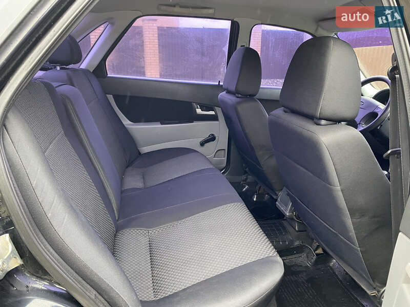 Седан ВАЗ / Lada 2170 Priora 2011 в Охтирці