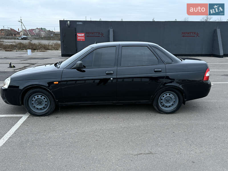 Седан ВАЗ / Lada 2170 Priora 2010 в Миколаєві