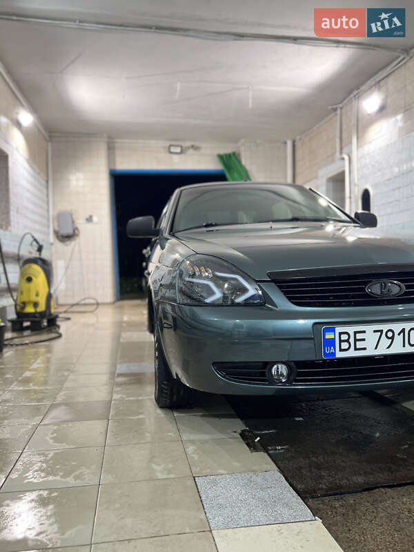 Седан ВАЗ / Lada 2170 Priora 2011 в Николаеве