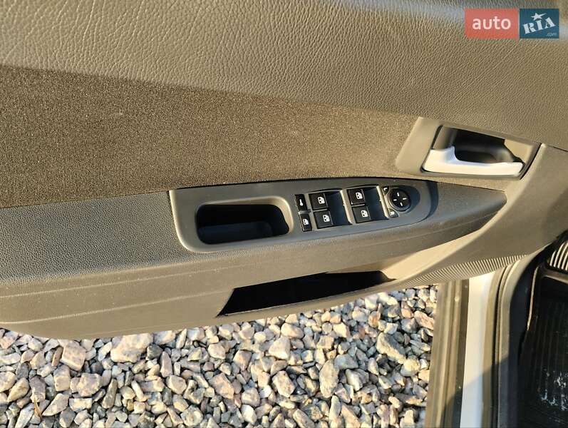 Седан ВАЗ / Lada 2170 Priora 2012 в Рівному