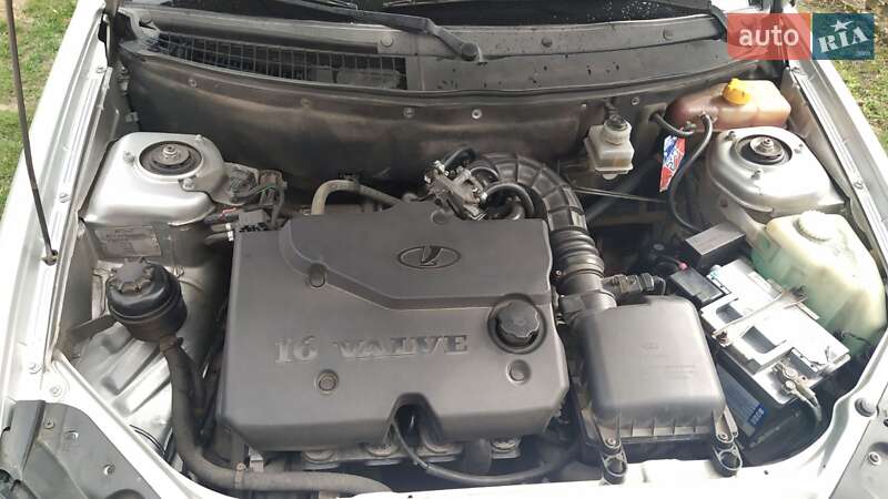 Универсал ВАЗ / Lada 2171 Priora 2011 в Хмельницком