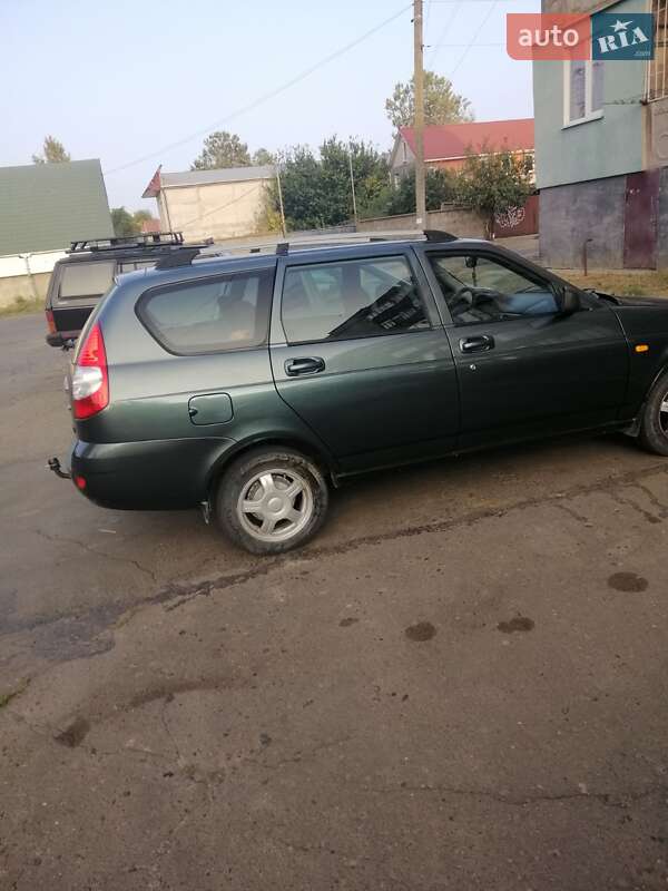 Универсал ВАЗ / Lada 2171 Priora 2009 в Очакове