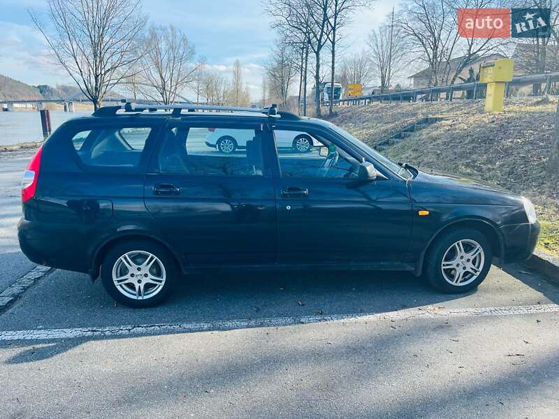 Універсал ВАЗ / Lada 2171 Priora 2009 в Чернівцях