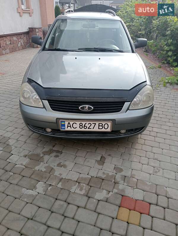 Универсал ВАЗ 2171 Priora 2009 в 