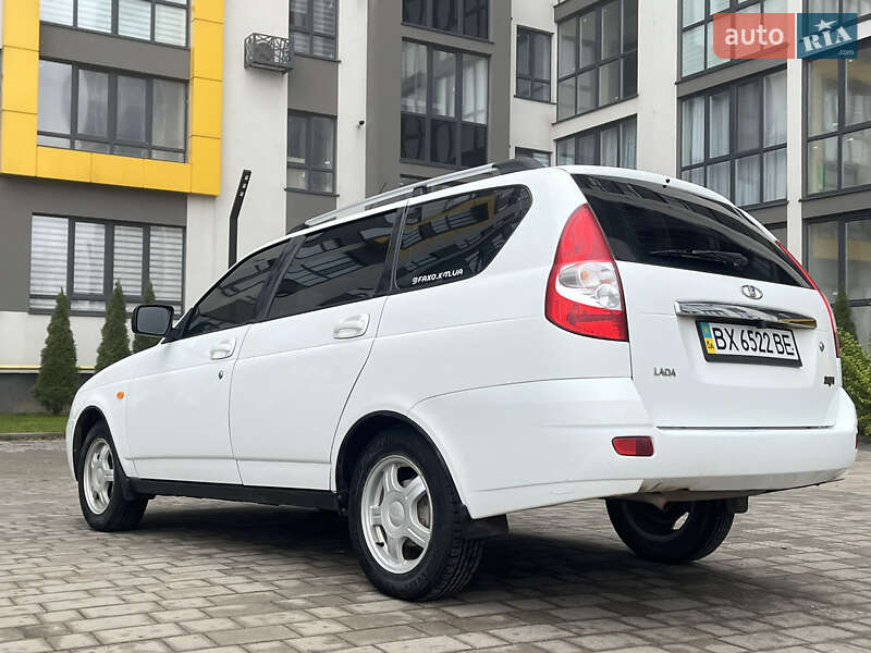 Універсал ВАЗ / Lada 2171 Priora 2011 в Хмельницькому