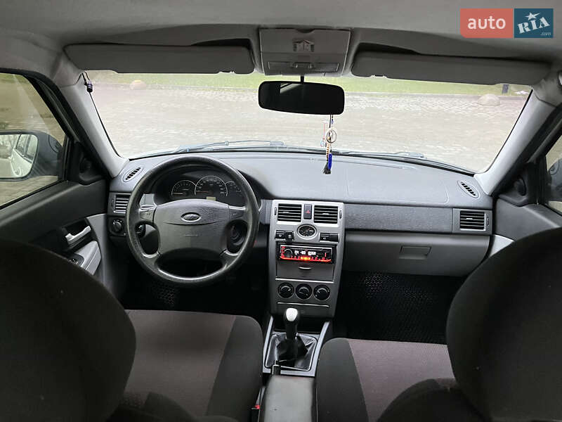 Універсал ВАЗ / Lada 2171 Priora 2011 в Хмельницькому